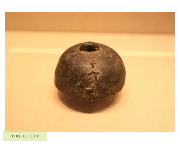 冲浪历史探秘：波涛悠悠，百年风浪传奇